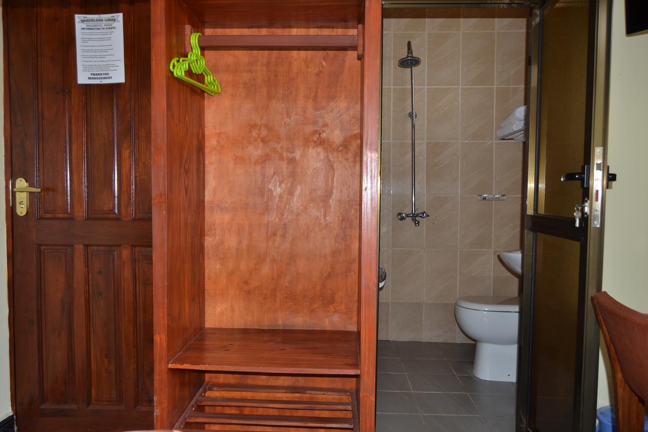 Barcelona Lodge バガモヨ エクステリア 写真